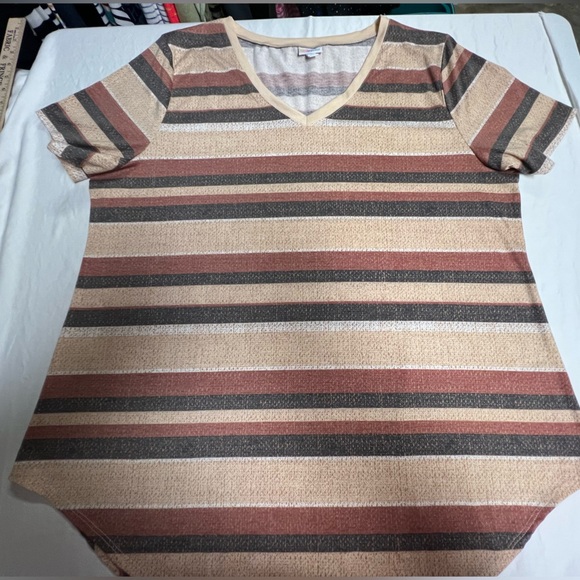 LuLaRoe BROWN/RUST/TAN SIMPLY COMFORTABLE T SHIRT SIZE 2XL. SOFT 
POLY/SPANDEX - Picture 1 of 9